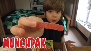 UNBOXING Munchpak  NOM NOM [upl. by Eniamrehc]