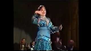 EGYPTIAN BELLYDANCE SUHEIR ZAKI  AHLAM SUHEIR OPENING DANCE 1991 [upl. by Feenah674]