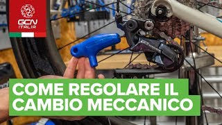 Come regolare il cambio meccanico  Manutenzione base per bici da strada [upl. by Haidabej408]