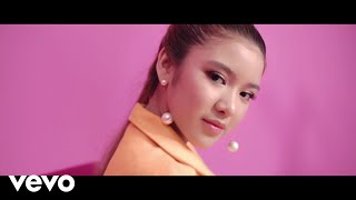 Tiara Andini  Gemintang Hatiku Official Music Video [upl. by Ynomrah993]