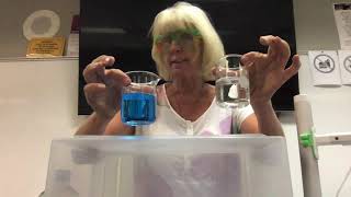 THE REACTION BETWEEN COPPER II SULFATE AND SODIUM HYROXIDE [upl. by Nert]